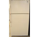 The Maytag Top-Freezer Refrigerator with FreshLock™ Crispers (M1TXEGMY)