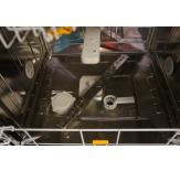 The G 5675 SC dishwasher has three spray arms and a triple filtration system.