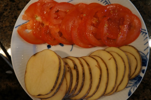 The DLC10S did an excellent job slicing tomatoes and potatoes.